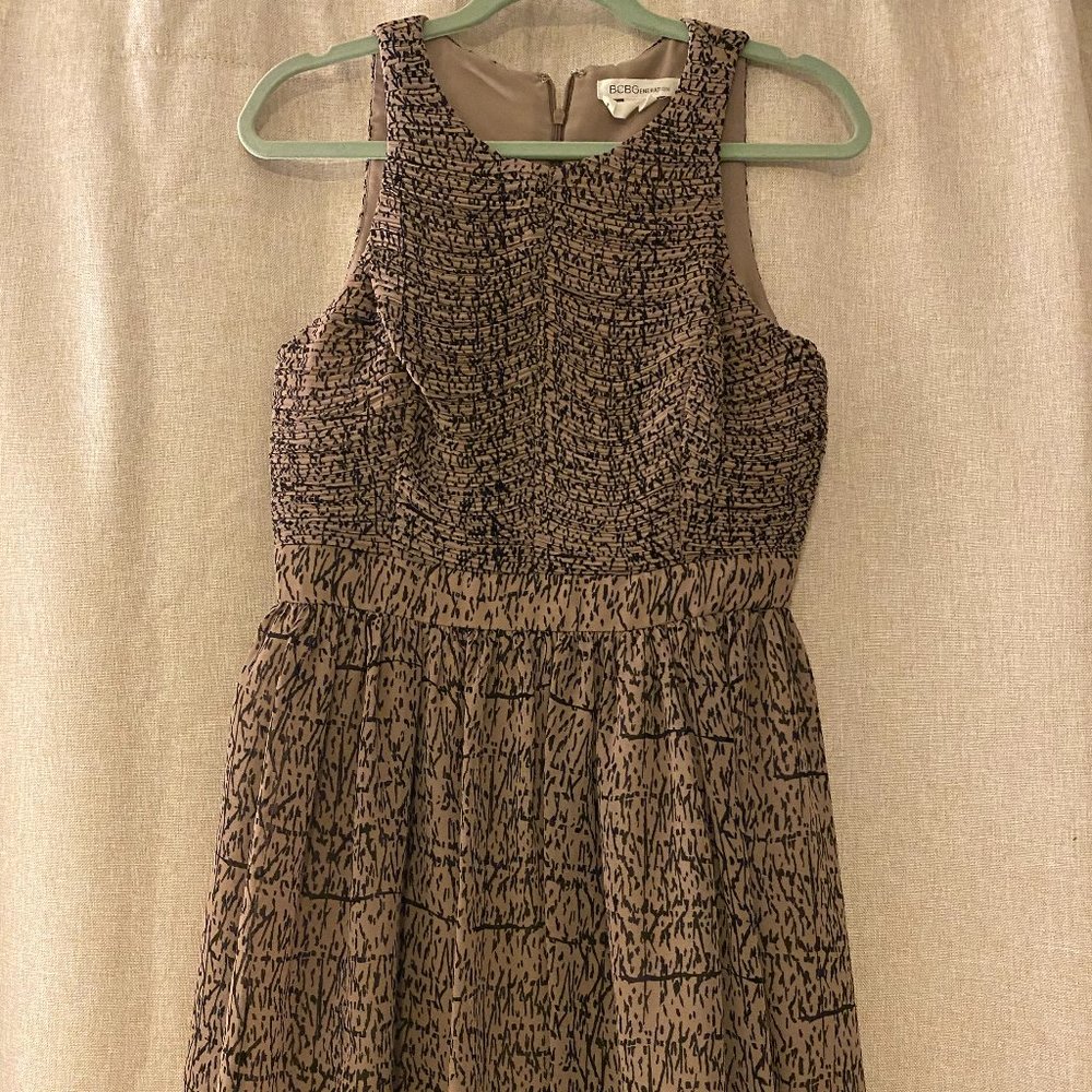 BCBGeneration Pleat Bodice Dress Twine Combo Tan Black Sleeveless Women’s 8